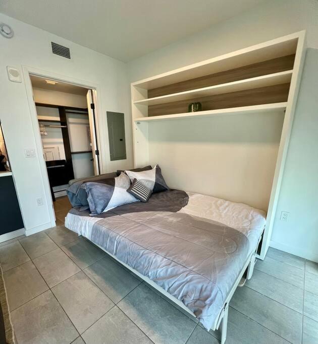 Spacious Studio In The Heart Of Downtown Miami Appartement Buitenkant foto