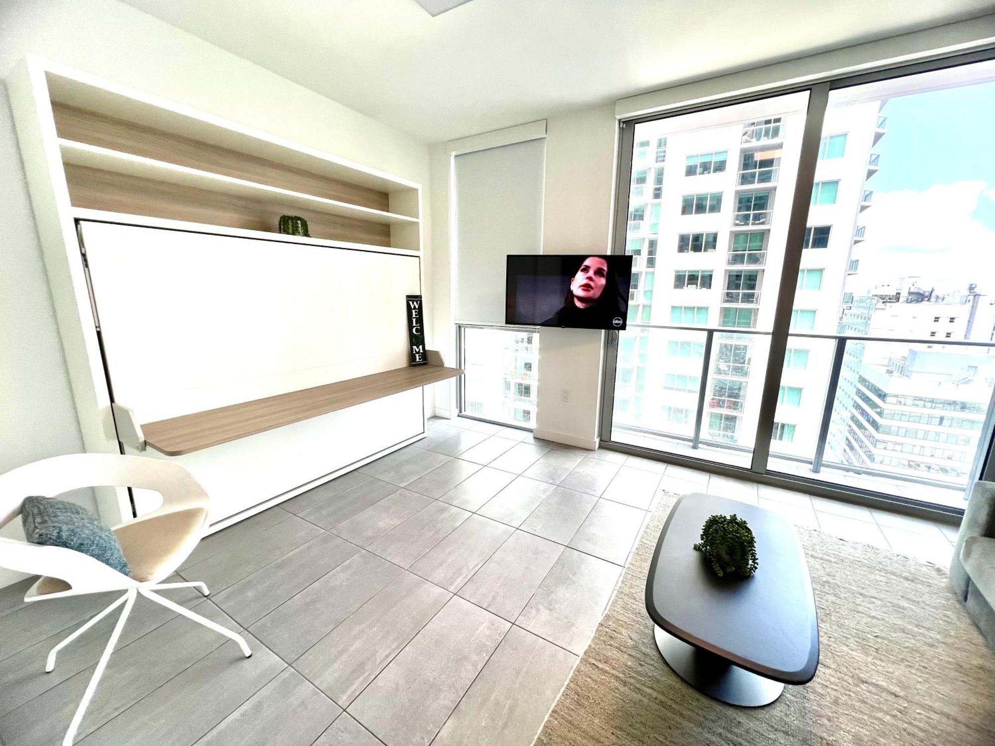 Spacious Studio In The Heart Of Downtown Miami Appartement Buitenkant foto