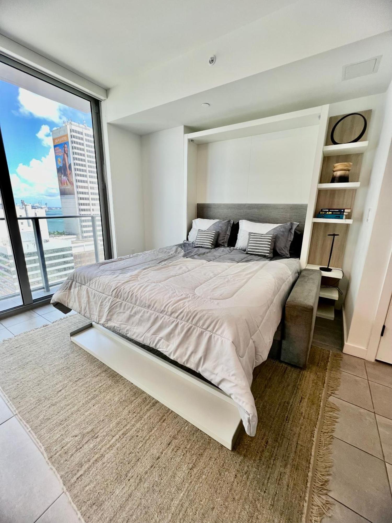 Spacious Studio In The Heart Of Downtown Miami Appartement Buitenkant foto