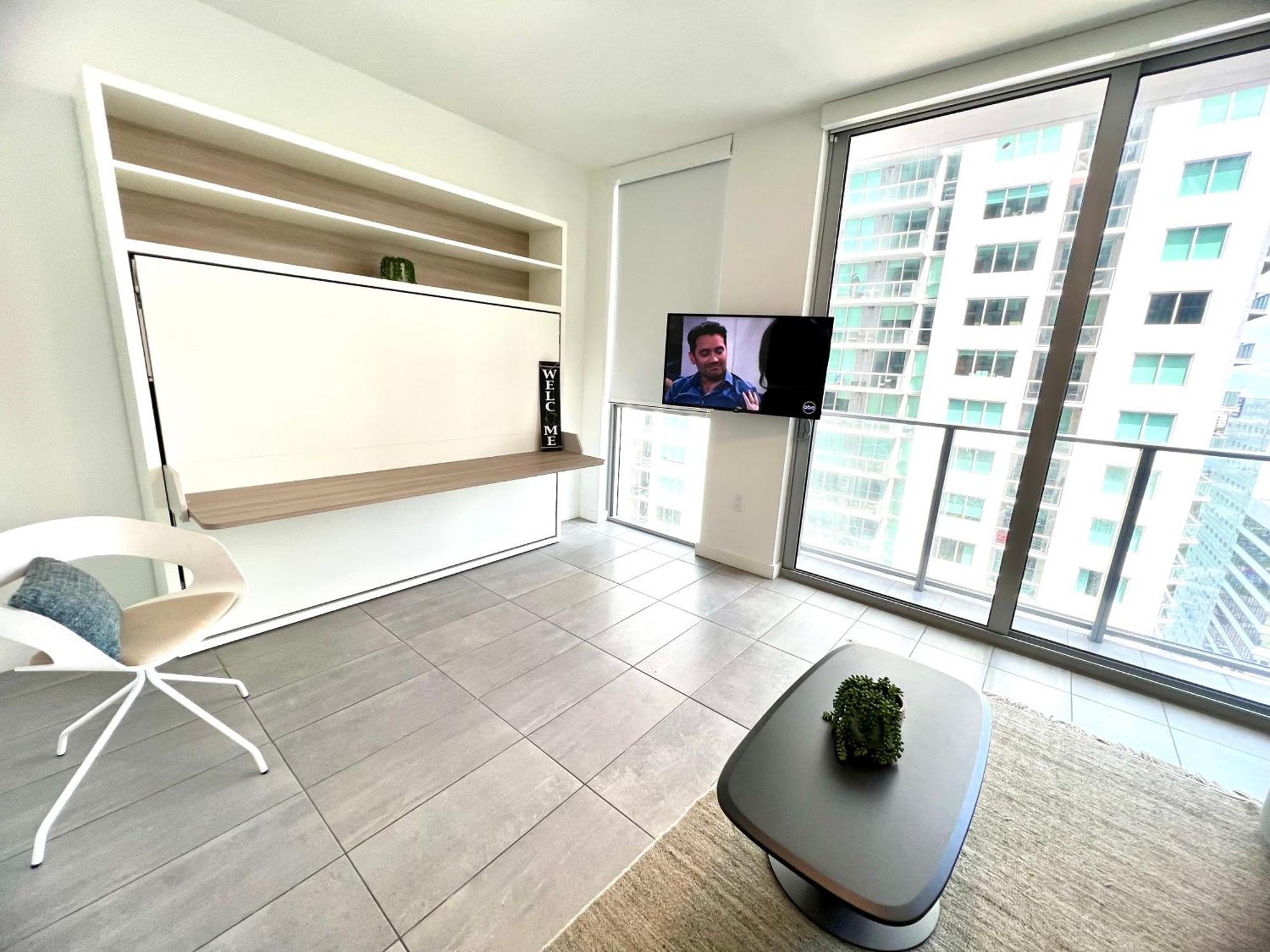 Spacious Studio In The Heart Of Downtown Miami Appartement Buitenkant foto